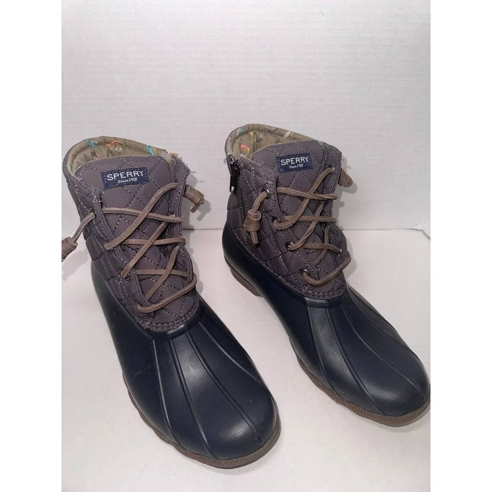 Sperry women saltwater